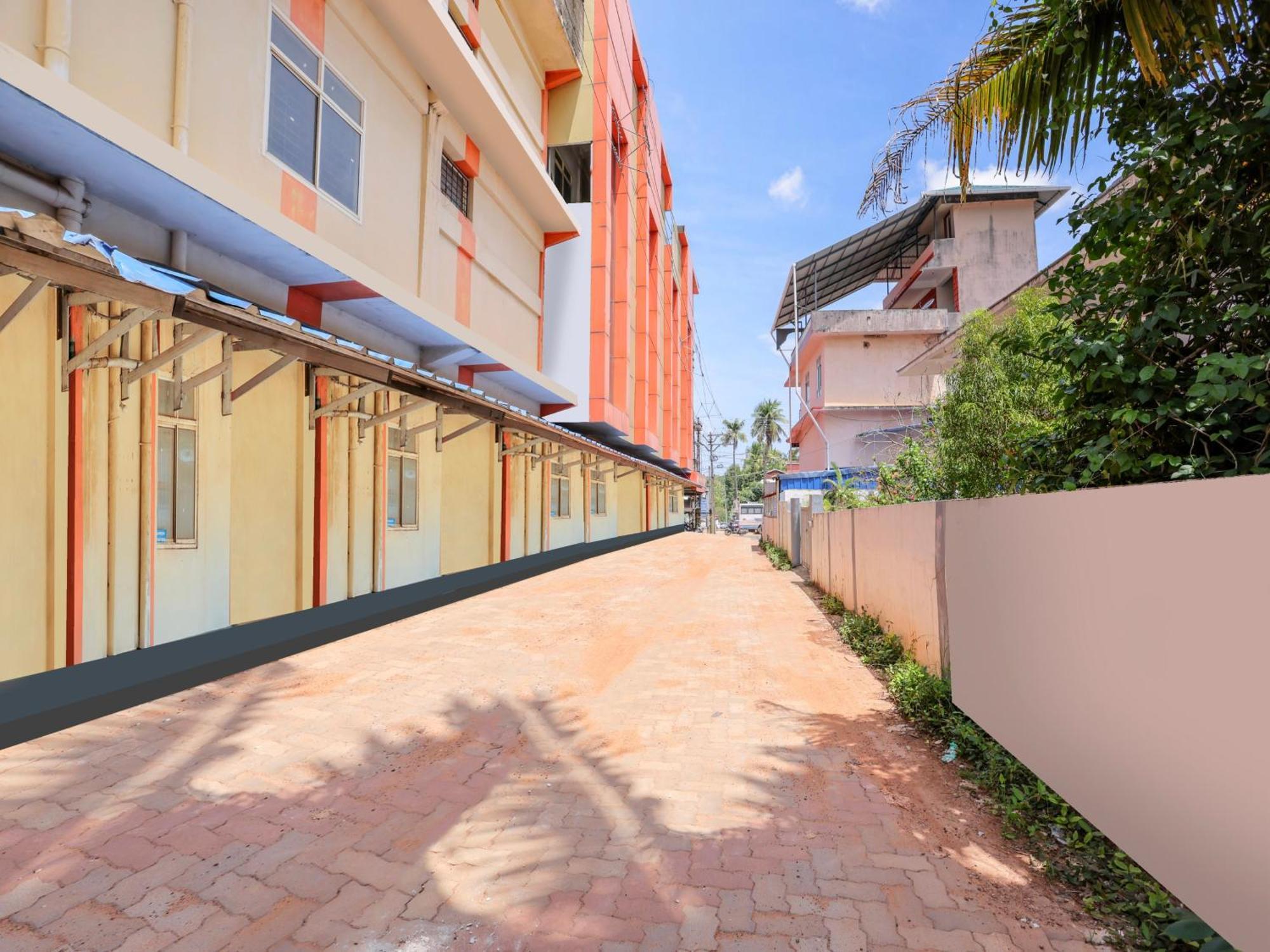 Hotel O Nila Tourist Home Thiruvananthapuram ภายนอก รูปภาพ